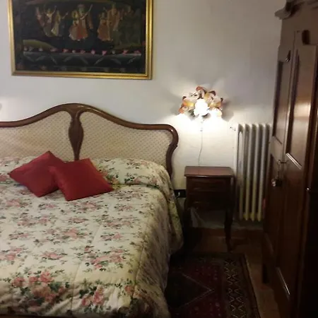 Pian Del Gallo Farm stay